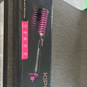Kipozi Pink and Black Hot Air Volumizing Brush for Women